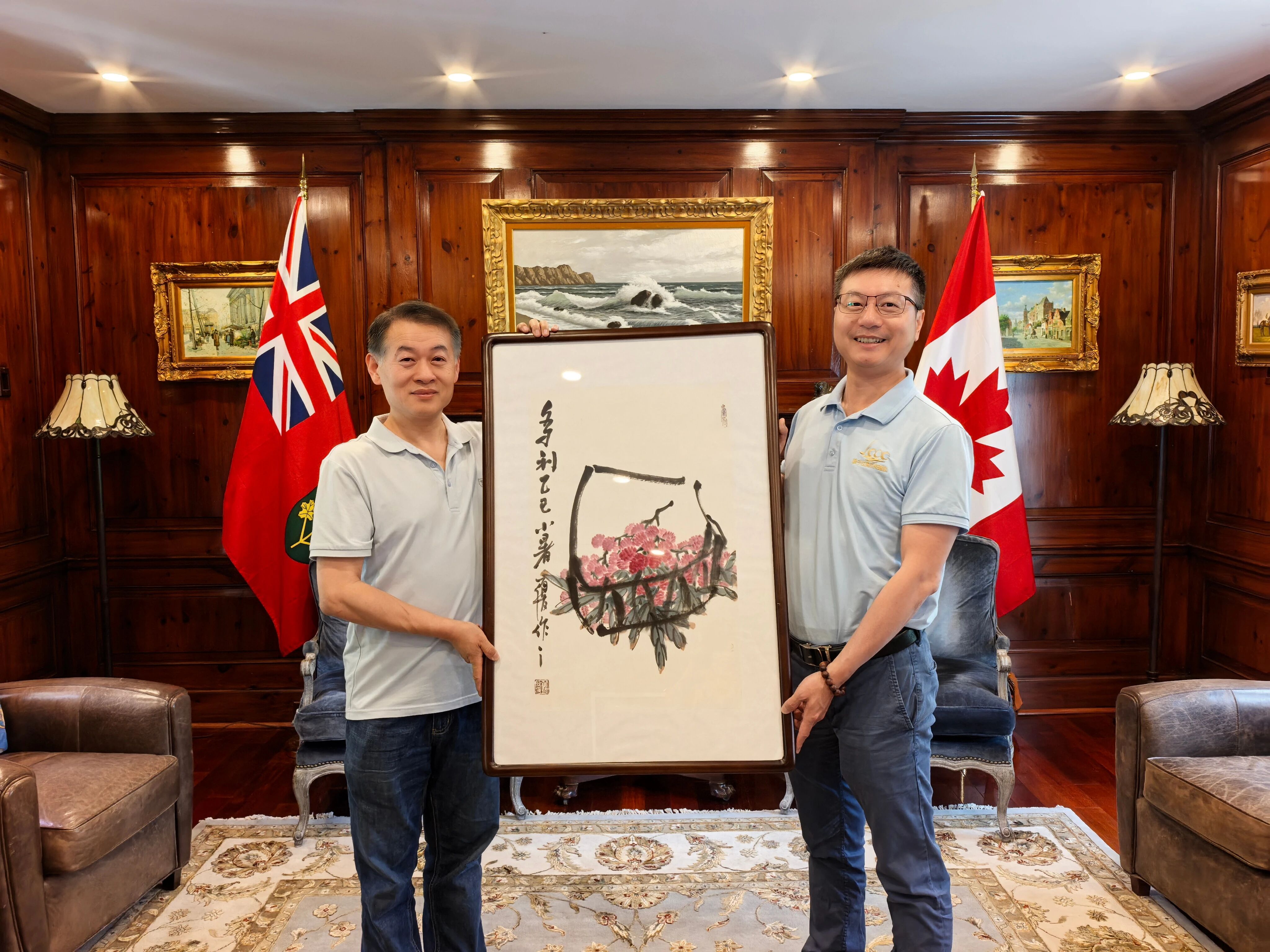 翟优会长作品赠予加拿大江苏国际商会