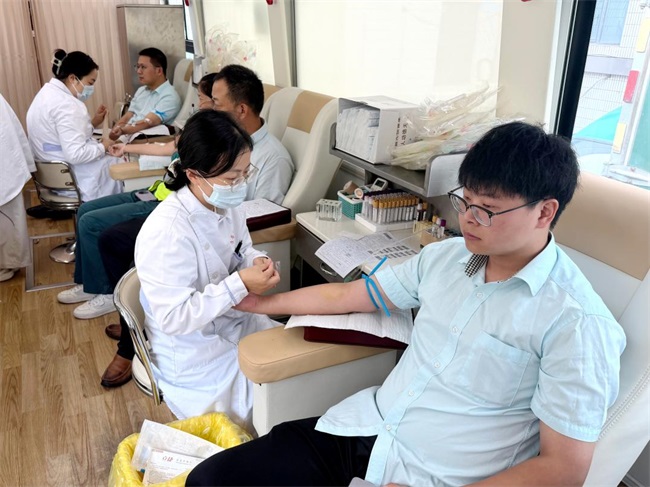 以热血赴温柔 用爱心点亮生命希望