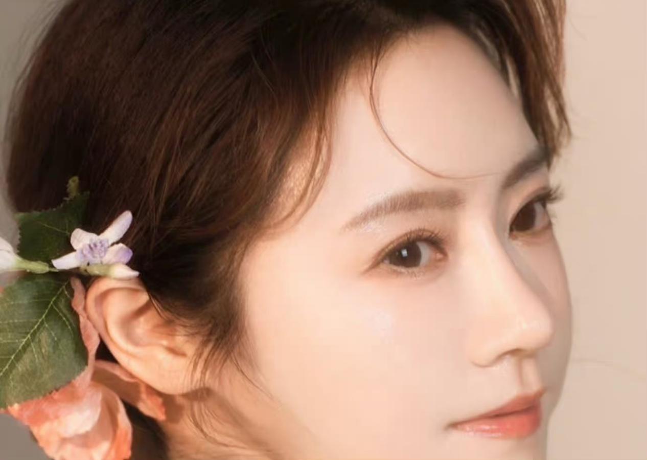 花藤倩子：清透感之外，是一种不急着被定义的东方美